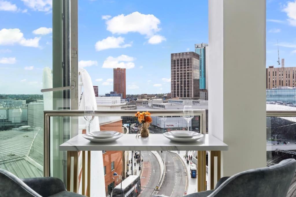 Luxury Rotunda Studio With Free Voucher In New Street Lägenhet Birmingham Exteriör bild